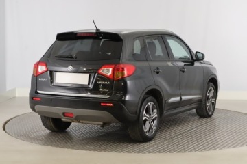 Suzuki Vitara III SUV 1.6 DDiS 120KM 2015 Suzuki Vitara 1.6 DDiS, 4X4, Skóra, Klima, zdjęcie 4
