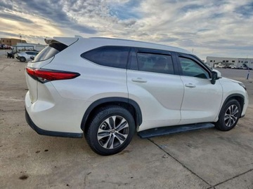 Toyota Highlander III 2021 Toyota Highlander XLE 2021 3.5 Benzyna 295KM, zdjęcie 3