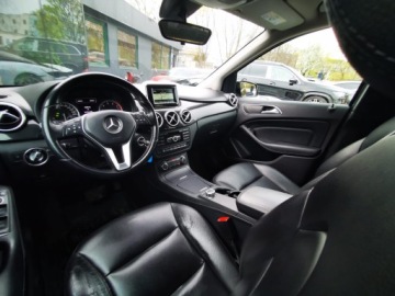 Mercedes Klasa B W246 Sports Tourer 200 BlueEFFICIENCY 156KM 2015 MERCEDES B200 Automat, CNG, W246 Sports Tourer 200 BlueEFFICIENCY 156KM, zdjęcie 5