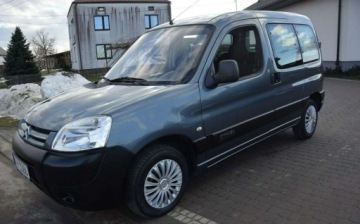 Citroen Berlingo II Combi 1.6 HDI 75KM 2010 Citroen Berlingo 1.6D Klima 2 KPL KOL Bez Korozji Sprowadzony Oplacony, zdjęcie 4