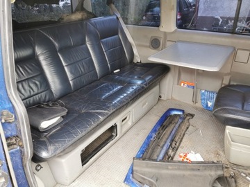 MULTIVAN CARAVELLA T4 FACELIFT SEDADLA POHOVKA MATRACE