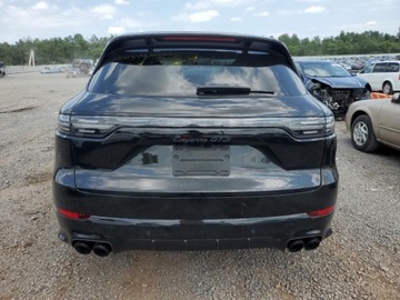 Porsche Cayenne III 2023 Porsche Cayenne 2023 PORSCHE CAYENNE GTS 4.0 Benzyna 500KM, zdjęcie 2