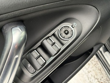 Ford Galaxy III Van Facelifting 2.0 Duratorq TDCi DPF 140KM 2012 Ford Galaxy 2.0 TDCI 140 KM Titanium Xenony 7, zdjęcie 10