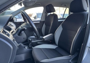 Skoda Rapid II Liftback Facelifting 1.0 TSI 95KM 2018 Skoda RAPID SalonPL Ambition 1.0TSI 95KM Czujniki Radio 6,5 FV23 Benzyna, zdjęcie 8