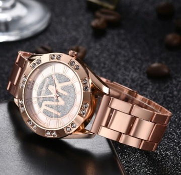zegarek damski zdobiony diamentami MK model5