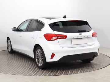 Ford Focus III Hatchback 5d facelifting 1.0 EcoBoost 125KM 2018 Ford Focus 1.0 EcoBoost, Automat, Skóra, Navi, zdjęcie 3