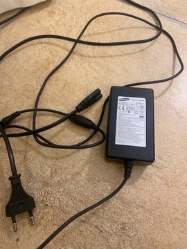 ZASILACZ DC 12V 2.5A Samsung PN3012AL 4.0/1.7 z kablem zasilającym w kompl.