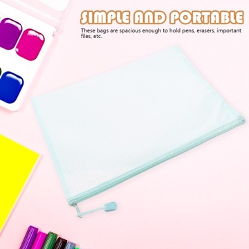 Пластиковые папки на молнии.