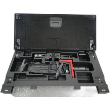 SCHOWEK BAGAŻNIKA LEWAREK PODNOSNIK KLUCZ AUDI A4 B9 2018R 8W9 8W9861486B