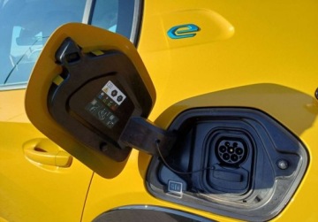 Peugeot 208 II e-208 Elektryczny 136KM 2023 Peugeot 208 e-208 50kWh ACTIVE 136 KM Serwis w ASO Gwarancja FV23, zdjęcie 8