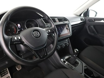 Volkswagen Tiguan II SUV 1.4 TSI 125KM 2018 Volkswagen Tiguan GRATIS! Pakiet Serwisowy o, zdjęcie 13