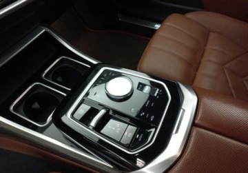 BMW Seria 7 G70 2023 BMW Seria 7 BMW Seria 7 740d xDrive 340 KM G70 Pakiet Connoisseur 3.0, zdjęcie 15