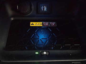 Toyota RAV4 V SUV Facelifting 2.5 Hybrid Dynamic Force 222KM 2025 Od ręki - Selection 2.5 Hybrid Dynamic Force AWD 222KM | Podgrzewane fotele, zdjęcie 12