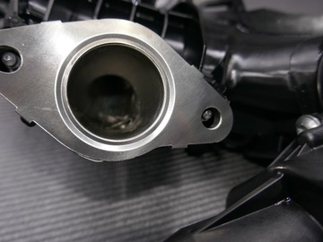 ВПУСКНОЙ ПАТРУБОК BMW G30 2.0 ДИЗЕЛЬ B47D20B 8579245
