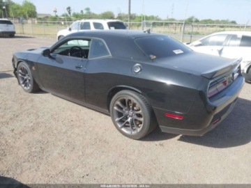 Dodge Challenger III 2023 Dodge Challenger RT Scat Pack 2023 6.4 Benzyna 485KM, zdjęcie 3