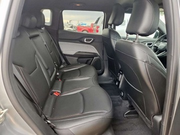 Jeep Compass II 2024 Jeep Compass Latitude Lux 2024 2.0l 2.0 Benzyna 200KM, zdjęcie 10