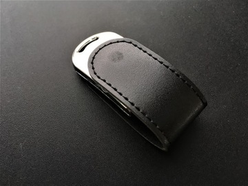 Металлическая флешка-кожа 64 ГБ, USB 3.0 с гравировкой