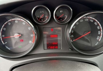 Opel Meriva II Mikrovan 1.4 Turbo ECOTEC 120KM 2010 Opel Meriva Opel Meriva 1.4 T Enjoy 1.4 Benzyna 120KM, zdjęcie 30