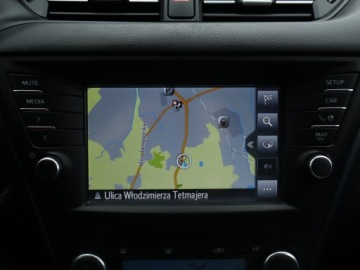 Toyota Avensis III Wagon Facelifting 2015 1.8 Valvematic 147KM 2018 Toyota Avensis 1.8 Valvematic, Salon Polska, zdjęcie 11