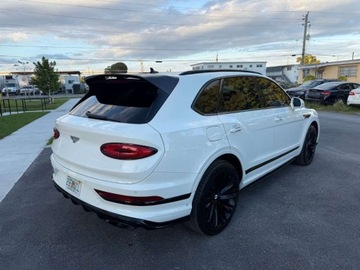 Bentley Bentayga 2021 Bentley Bentayga Speed 2021 6.0 Benzyna 626KM, zdjęcie 2