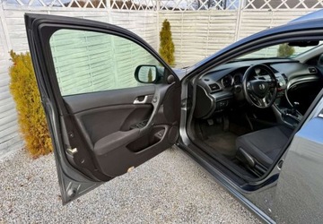 Honda Accord VIII Kombi 2.0 VTEC 156KM 2011 Honda Accord Honda Accord 2.0 Elegance 2.0 Benzyna 156KM, zdjęcie 29