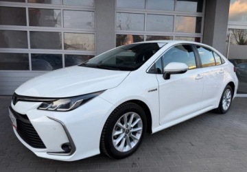 Toyota Corolla XII Sedan 1.8 Hybrid 122KM 2021 Toyota Corolla TECH, salon Polska, serwis ASO, FV-VAT23,kameraczujniki prz, zdjęcie 2