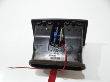 ЗАДНЯЯ ЦЕНТРАЛЬНАЯ ВЕНТИЛЯЦИОННАЯ РЕШЕТКА BMW F30 F31 9265350 (14547406)