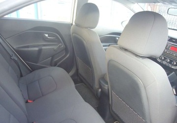 Kia Rio III Hatchback 3d 1.2 DOHC CVVT 85KM 2012 Kia Rio Kia Rio III Salon PL 1.2 Benzyna 86KM, zdjęcie 15