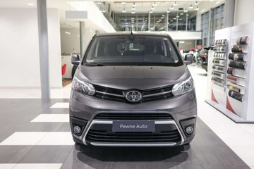 Toyota 2022 Toyota Proace Verso Verso 2.0 D4-D Long Family Aut. 2.0 Diesel 177KM, zdjęcie 1