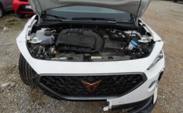 Cupra Formentor Crossover 1.5 TSI 150KM 2024 Cupra Formentor 052024r, Salonowy, 1.5TSI, Uszkodzony prawy przod. Poobija, zdjęcie 4