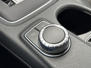 Mercedes Klasa A W176 Hatchback 5d AMG 2.0 45 AMG 360KM 2015 Mercedes-Benz A 45 AMG, zdjęcie 27