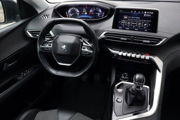 Peugeot 3008 II Crossover 1.5 BlueHDI 130KM 2018 Peugeot 3008 1.5 BlueHDi, Salon Polska, zdjęcie 6