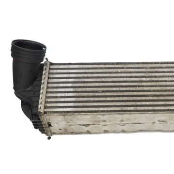 BMW E70 E71 INTERCOOLER CHLADIČ VZDUCHU