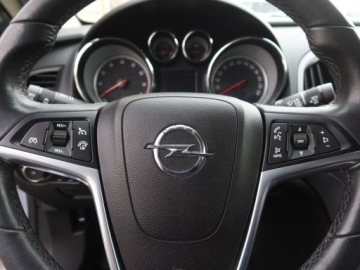 Opel Astra J Sedan 1.6 Twinport ECOTEC 115KM 2017 Opel Astra 1.6 16V, Salon Polska, Serwis ASO, zdjęcie 15