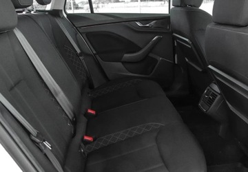 Skoda Scala Hatchback 1.0 TSI 110KM 2021 Skoda Scala 1.0TSI 110KM Ambition, Kierownica Multifunkcyjna, Autoalarm, zdjęcie 11