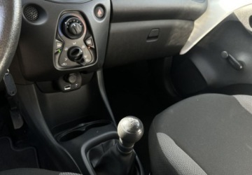 Toyota Aygo II Hatchback 3d Facelifting 1.0 VVT-i 72KM 2020 Toyota Aygo 1.0 VVT-i X Salon PL Toyota Mikolajczak Leszno Benzyna, zdjęcie 19