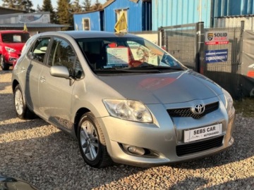 Toyota Auris I Hatchback 3d Facelifting 1.33 Dual VVT-i 101KM 2009 Toyota Auris Pelen serwis Zadbany Benzyna 1.3 Benzyna 101KM, zdjęcie 1