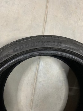 Комплект шин Goodyear Continental R22.