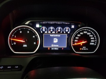 Chevrolet Silverado II 2022 Chevrolet Silverado K2500 High Country 2022 6.6l 6.6 Diesel 445KM, zdjęcie 9