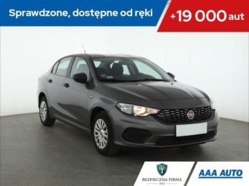 Fiat Tipo II Hatchback 1.4 95KM 2017 Fiat Tipo 1.4 16V, Salon Polska, Serwis ASO, Klima