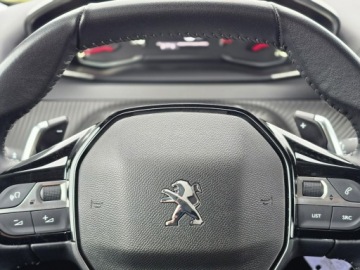 Peugeot 2008 II SUV 1.2 PureTech 130KM 2022 Peugeot 2008 Śliczny zadbany Bezwypadkowy Automat, zdjęcie 1