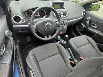 Renault Clio III Hatchback 5d 1.2 i 16V 78KM 2010 Renault Clio, zdjęcie 7