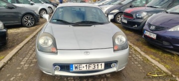 Toyota MR2 III 1.8 16V VT-i 140KM 2003 Toyota MR2 1.8 140KM 1.8 Benzyna 140KM, zdjęcie 3