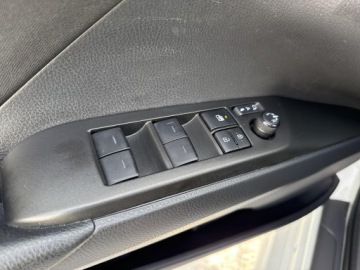 Toyota Camry IX Sedan 2.5 Hybrid Dynamic Force 218KM 2023 Toyota Camry 2.5 Hybrid Comfort CVT 2.5 Hybrid Com, zdjęcie 16