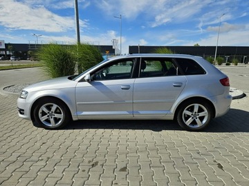 Audi A3 8P Hatchback 3d 2.0 TDI CR 140KM 2011 Audi A3 2.0 140 km Automat 6 xAir Bag Klimatronik, zdjęcie 3