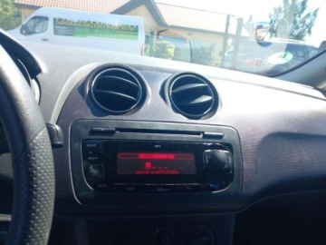 Seat Ibiza IV 2010 Seat Ibiza SEAT IBIZA wersia 1400 benzyna super stan zarejestrowany 1.4, zdjęcie 11