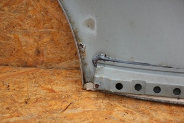 BLATNÍK PRAVÝ PŘEDNÍ BMW Z3 TITANSILBER