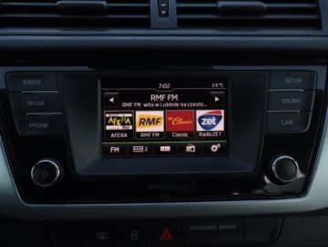 Skoda Fabia III Hatchback 1.2 TSI 110KM 2015 Skoda Fabia 1.2 TSI, Salon Polska, Klima, zdjęcie 11