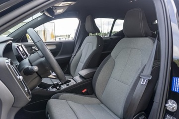 Volvo XC40 2022 Volvo XC 40 Volvo XC40 B3 163KM FV23% - Podgrzewan, zdjęcie 8