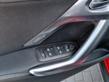 Peugeot 2008 I SUV Facelifting 1.6 BlueHDi 99KM 2017 Peugeot 2008 Navi Kamera Panorama Klimatronik Alu 1.6 Diesel 100KM, zdjęcie 10